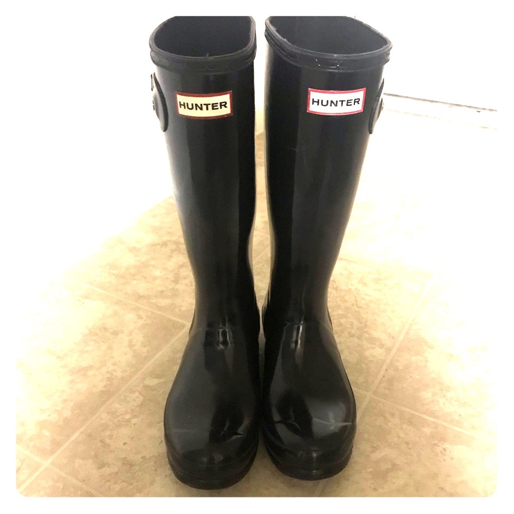Hunter Tall Black Glossy Rainboots 6